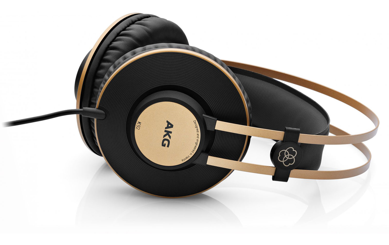 AKG K92