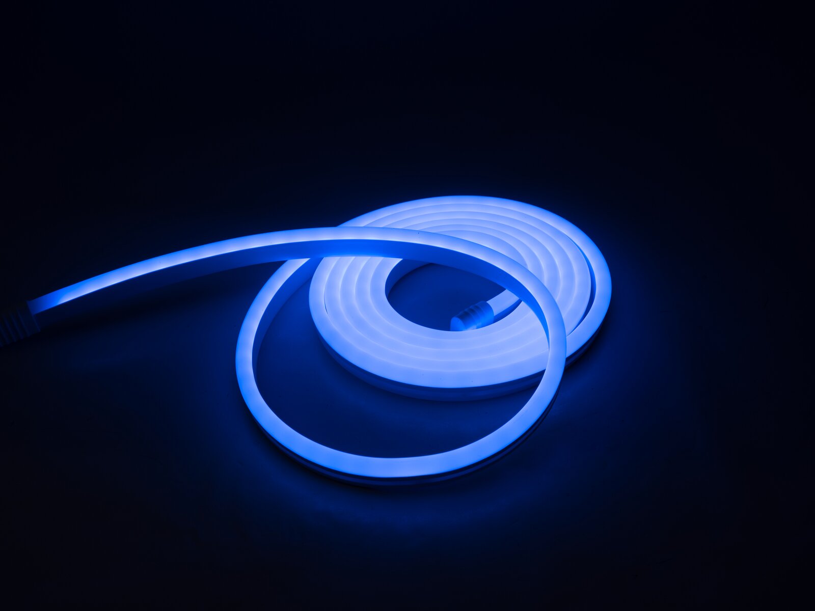 Eurolite LED Neon Flex 24V RGB 5m mit IR Set