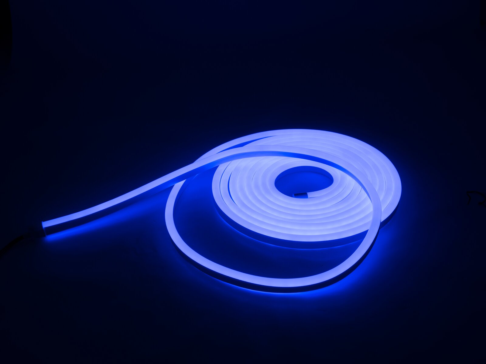 Eurolite LED Neon Flex 24V 5m blau Set