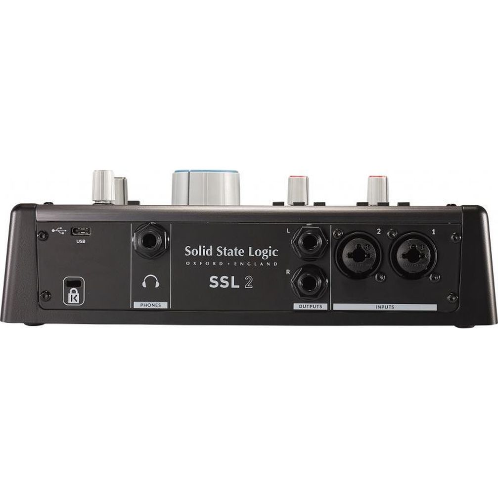 SSL 2 USB-C Audio-Interface inkl. Staubschutzabdeckung