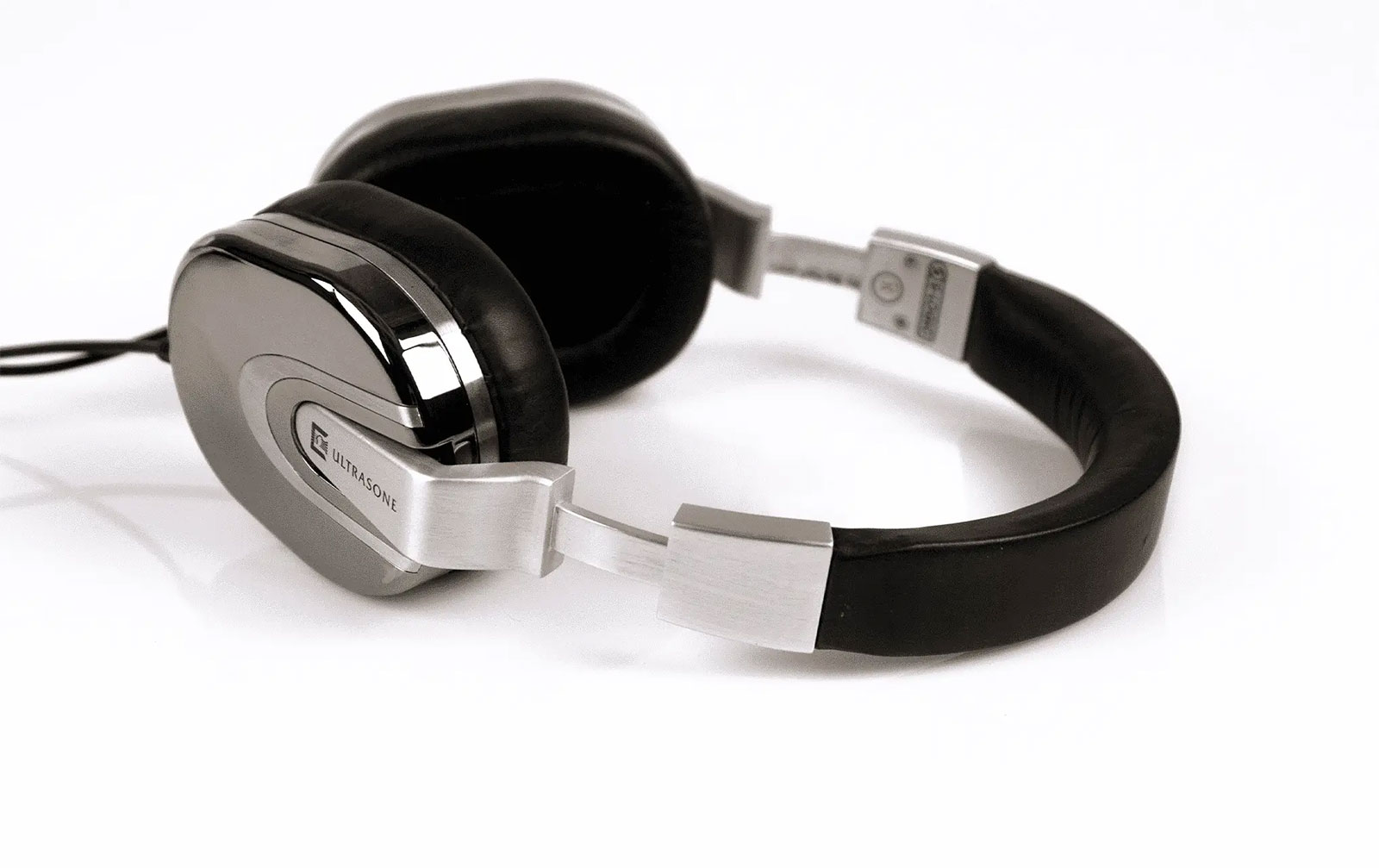 Ultrasone Edition 8