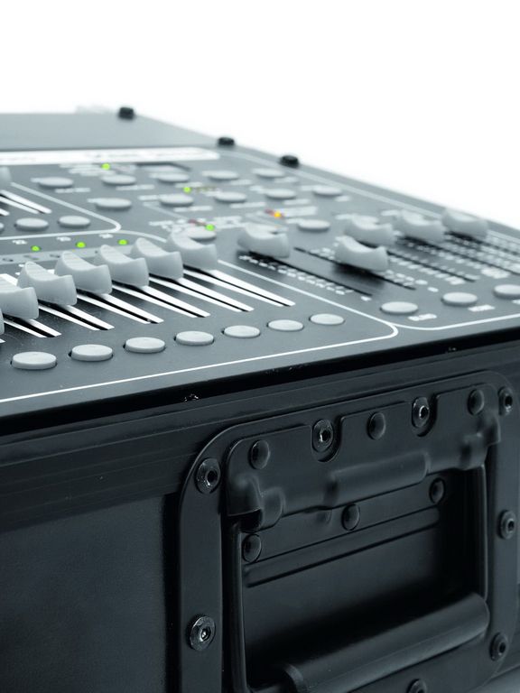 Roadinger Mixer-Case Profi MCBL-19, 8HE