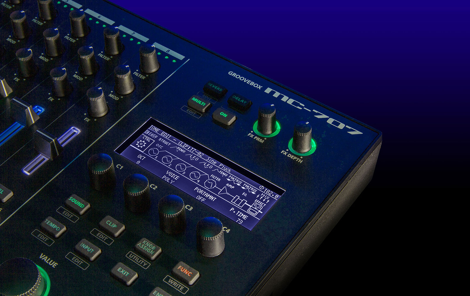 Roland MC-707 Groovebox