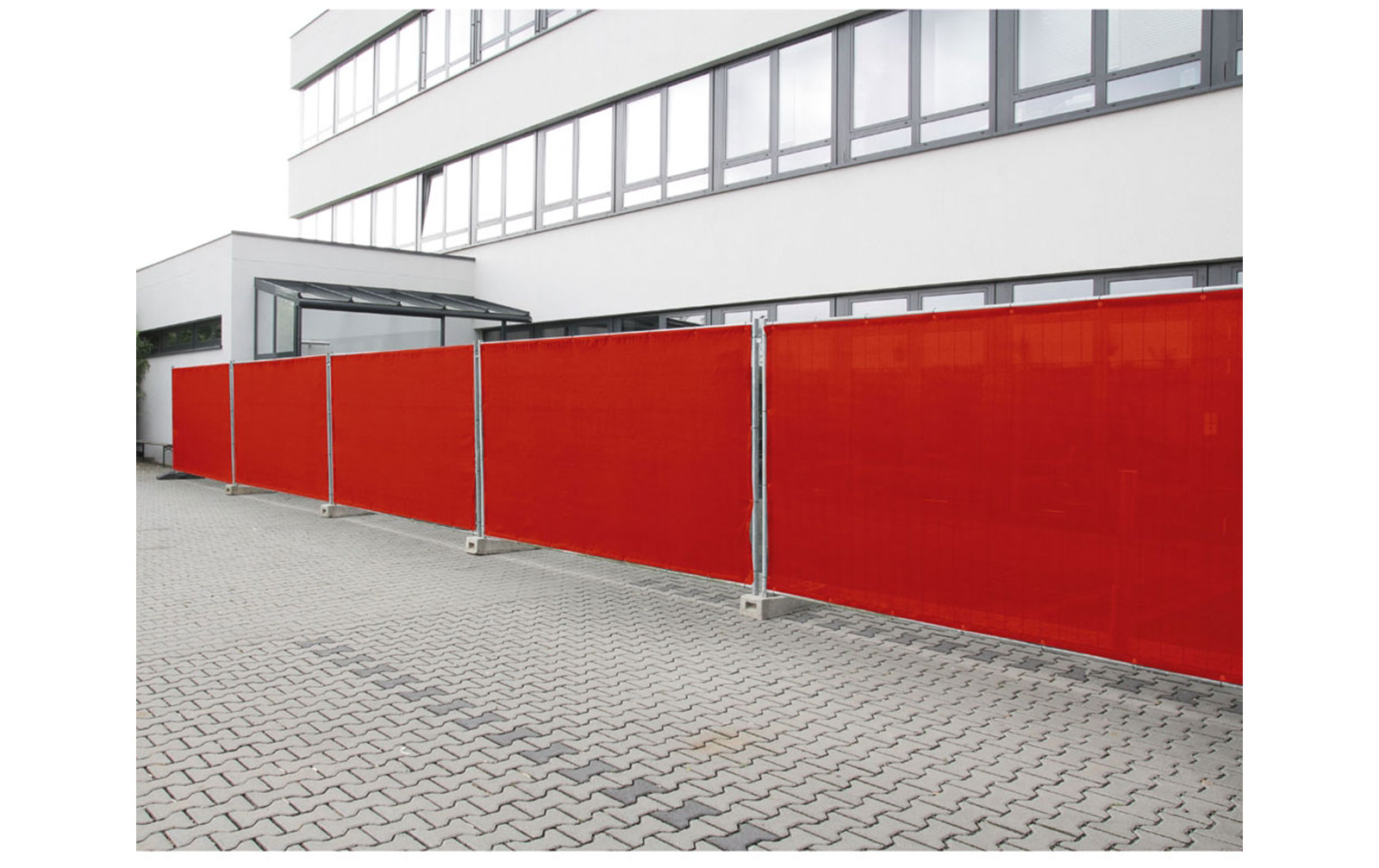 Adam Hall 0159 X BAU 7 Bauzaunblende Gaze Typ 800 1,76x3,41m geöst, rot