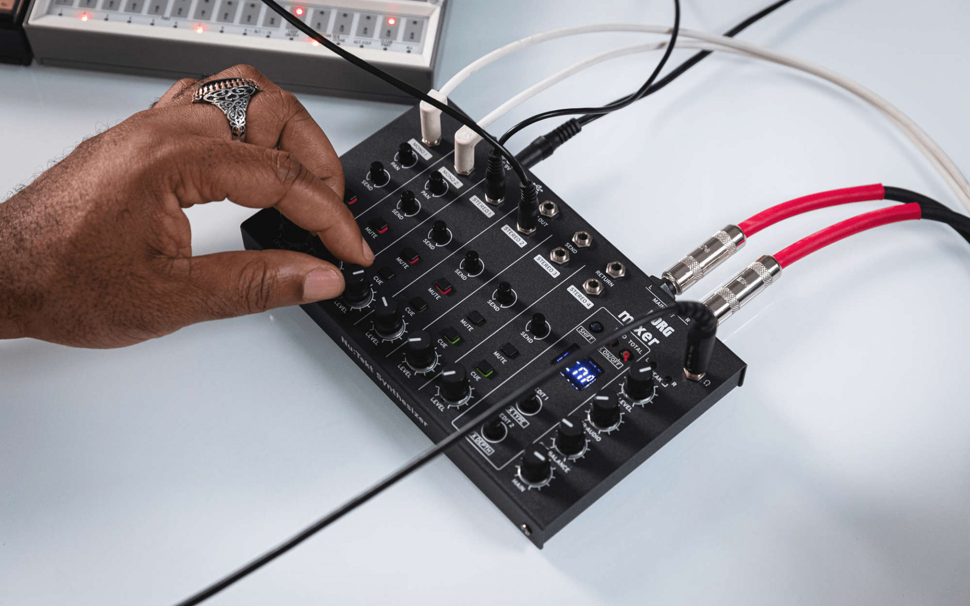 KORG NTS-4