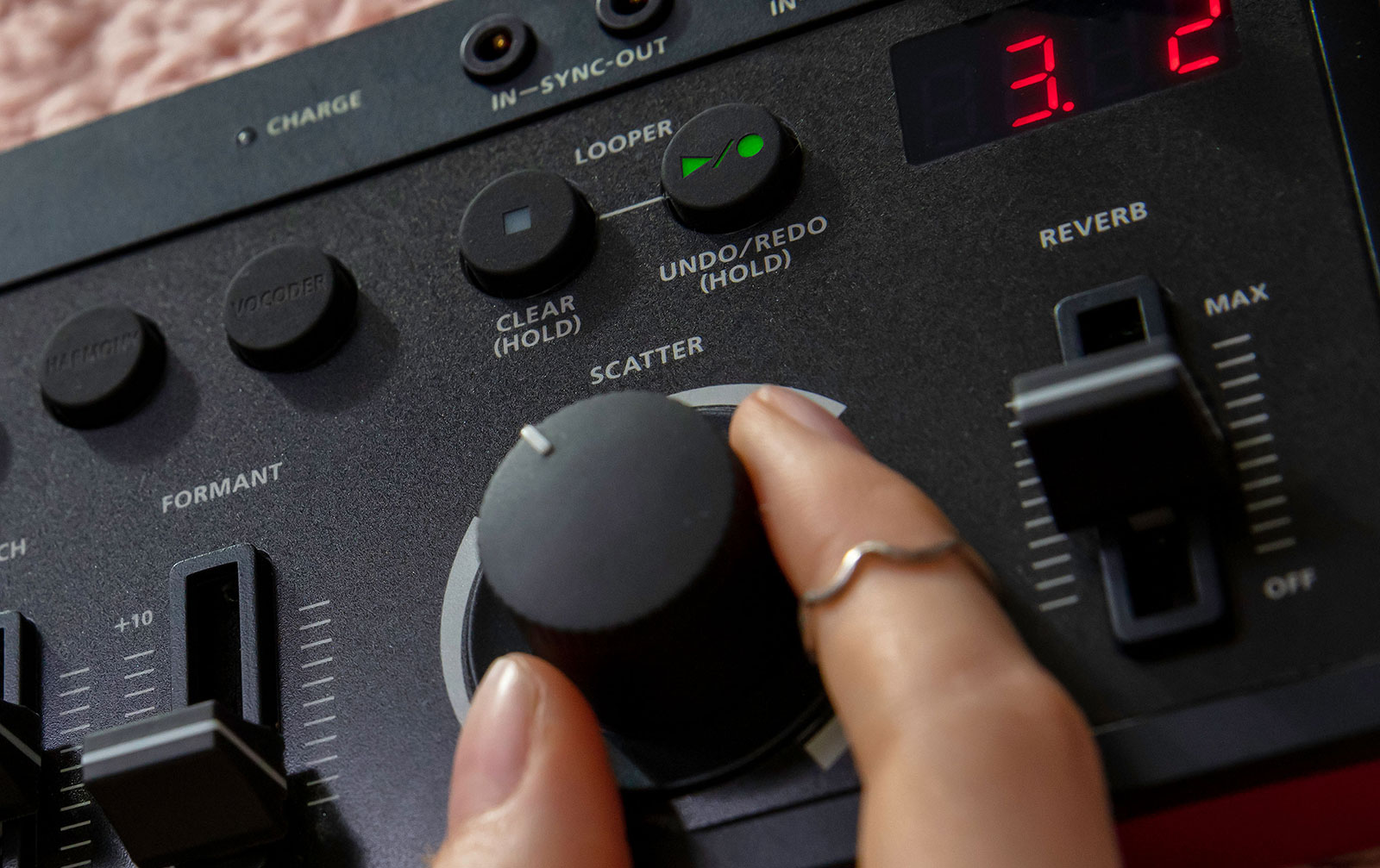 Roland AIRA Compact E-4 Voice Tweaker