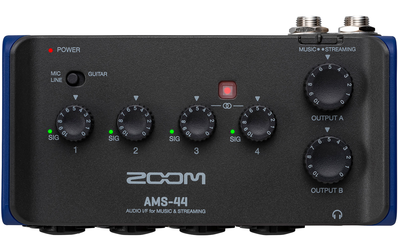 Zoom AMS-44