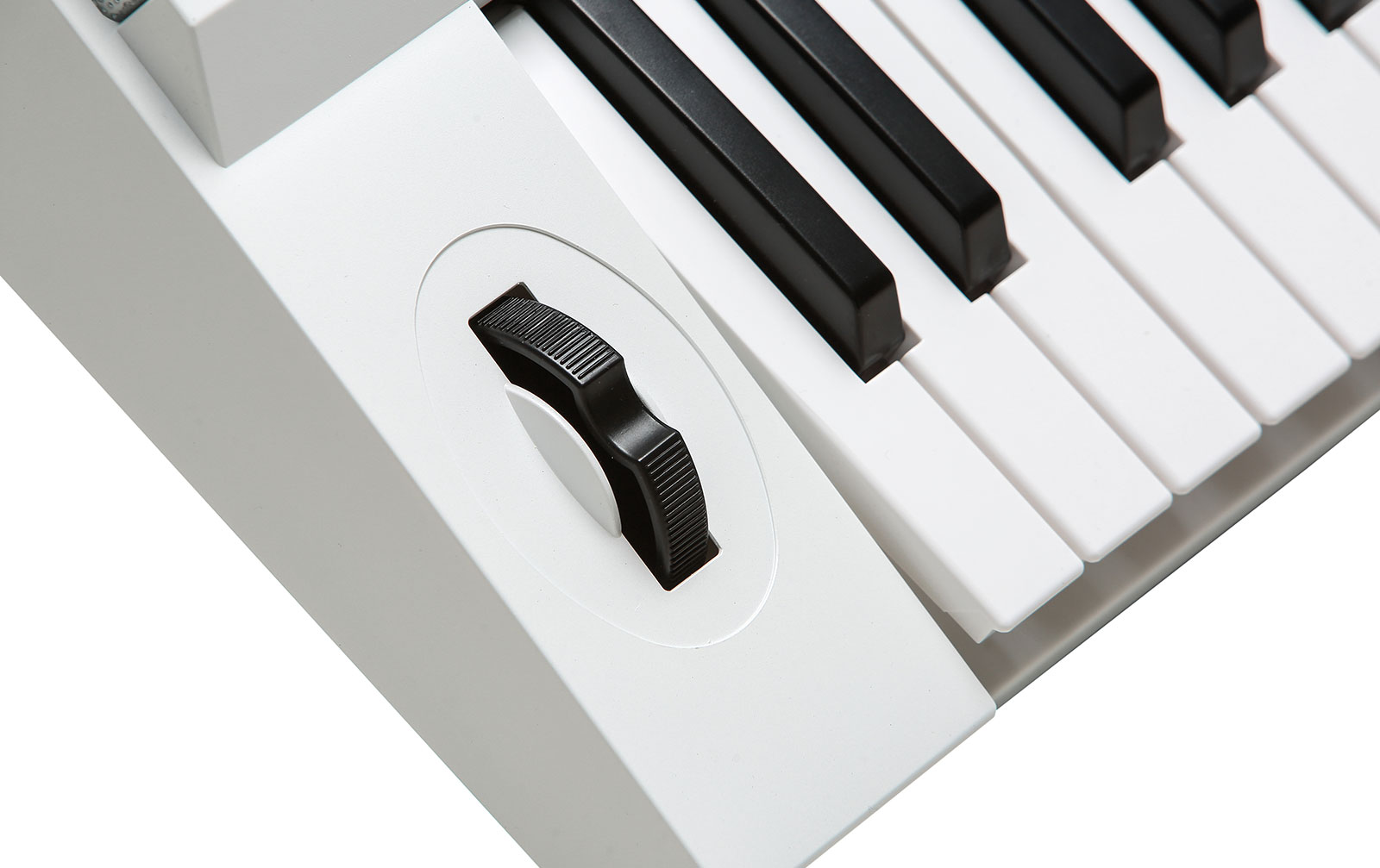 Kurzweil KP110 WH Portable Arranger Keyboard