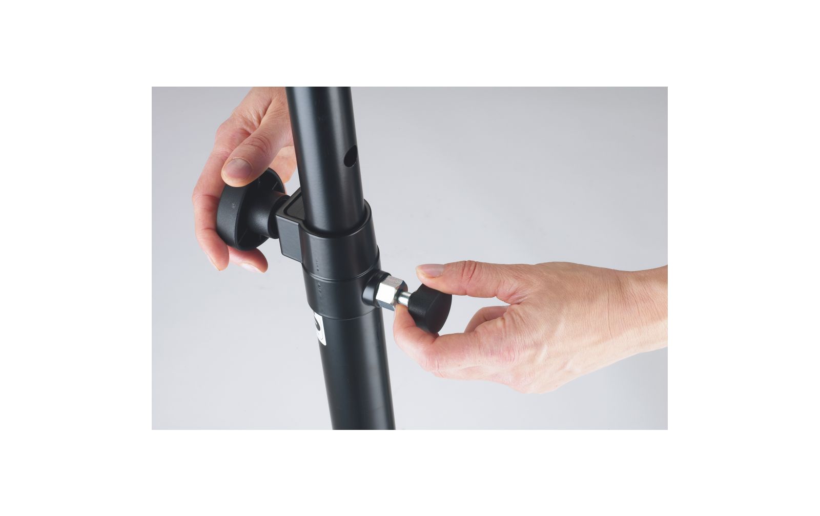 K&M 26737 Boxenstativ Ring Lock, schwarz