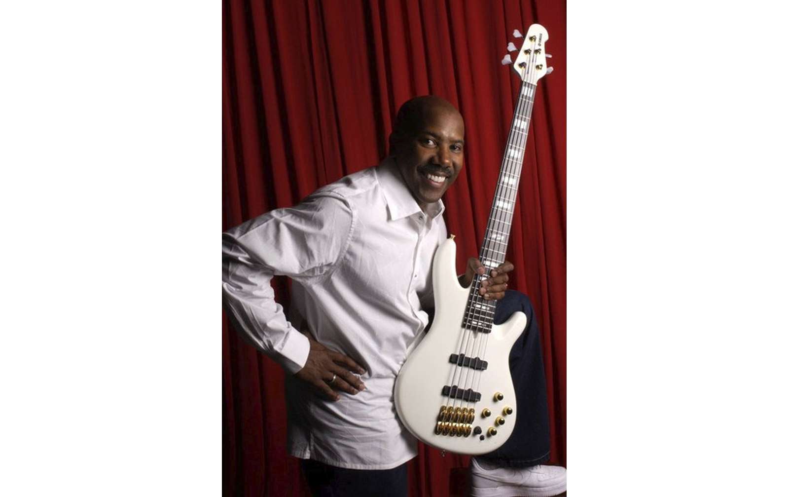 Yamaha Nathan East signature Bass BBNEII Black