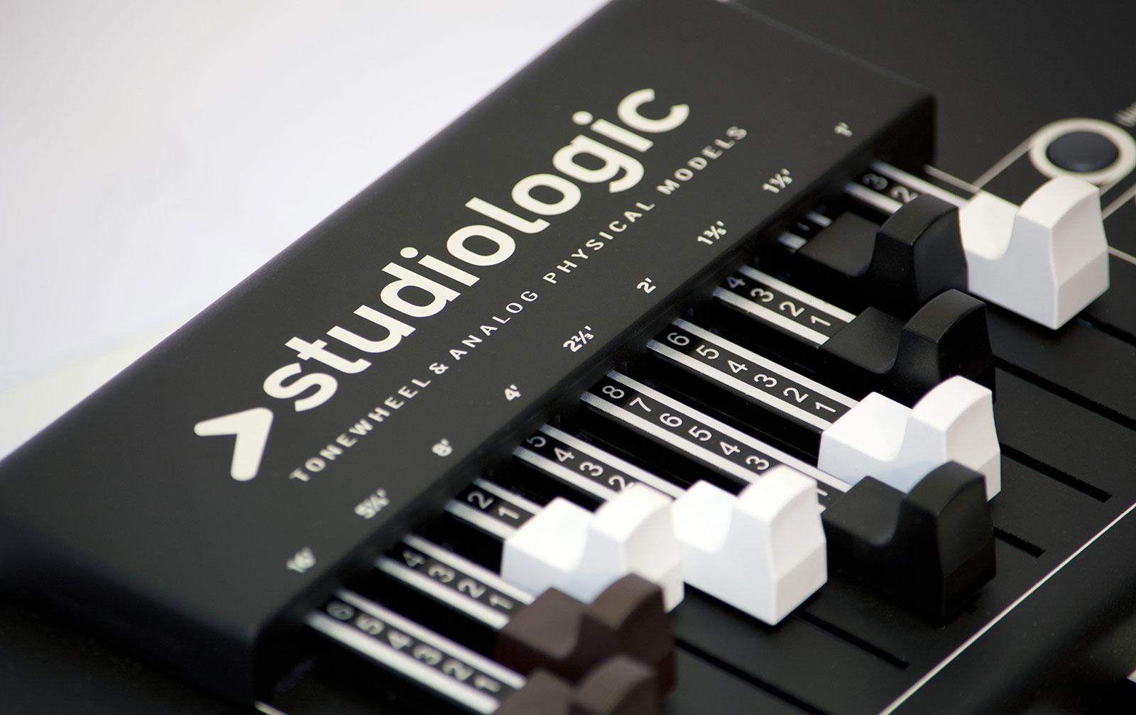 Studiologic Numa Organ 2