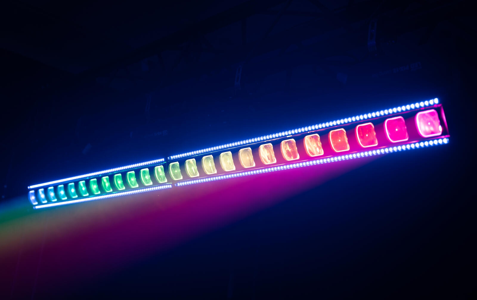 Eurolite LED PIX-12 Swing QCL Zoom Leiste
