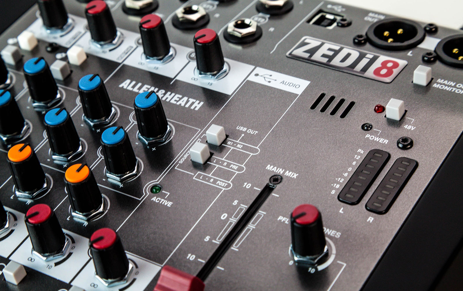 Allen & Heath ZEDi-8