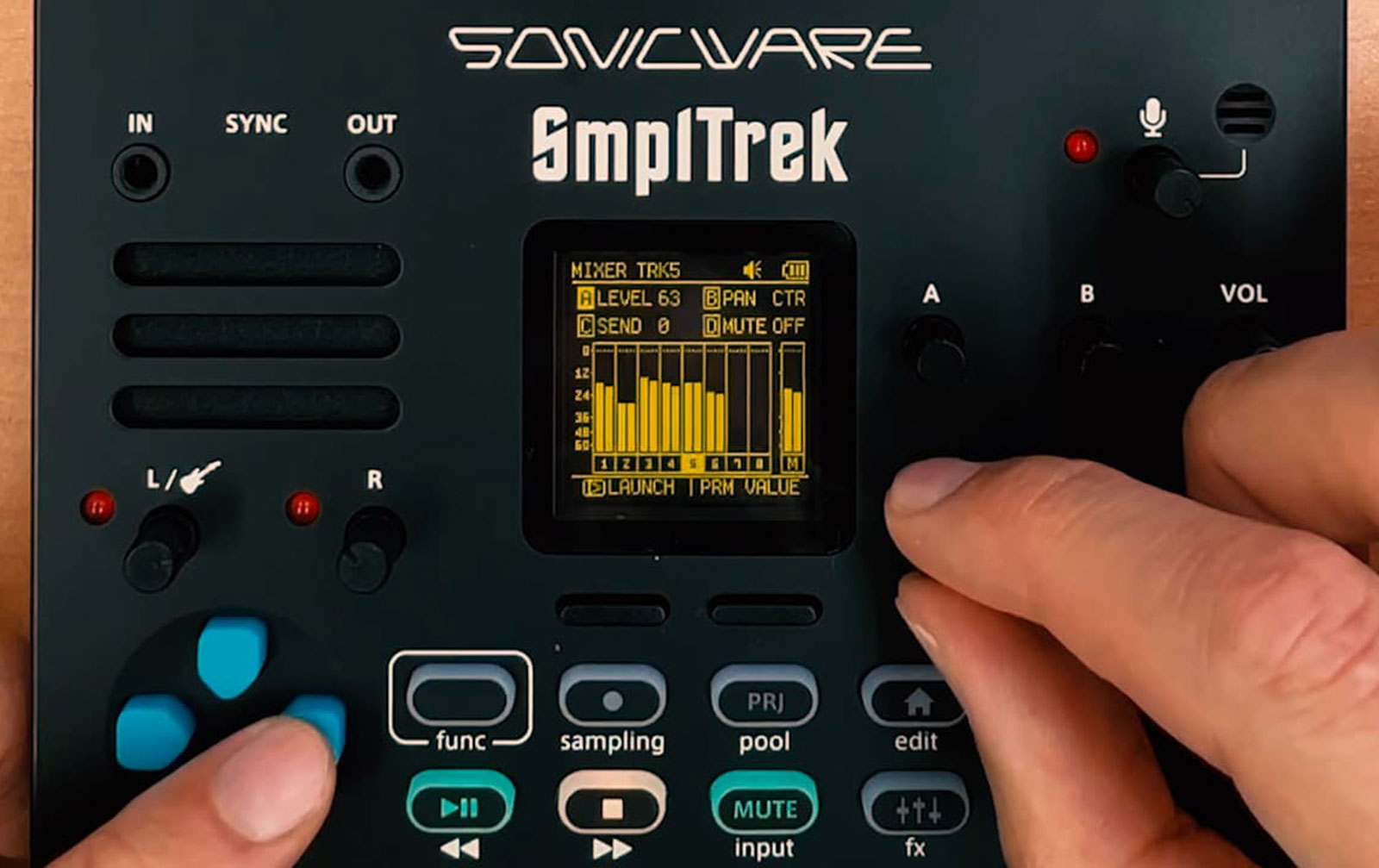 Sonicware SmplTrek