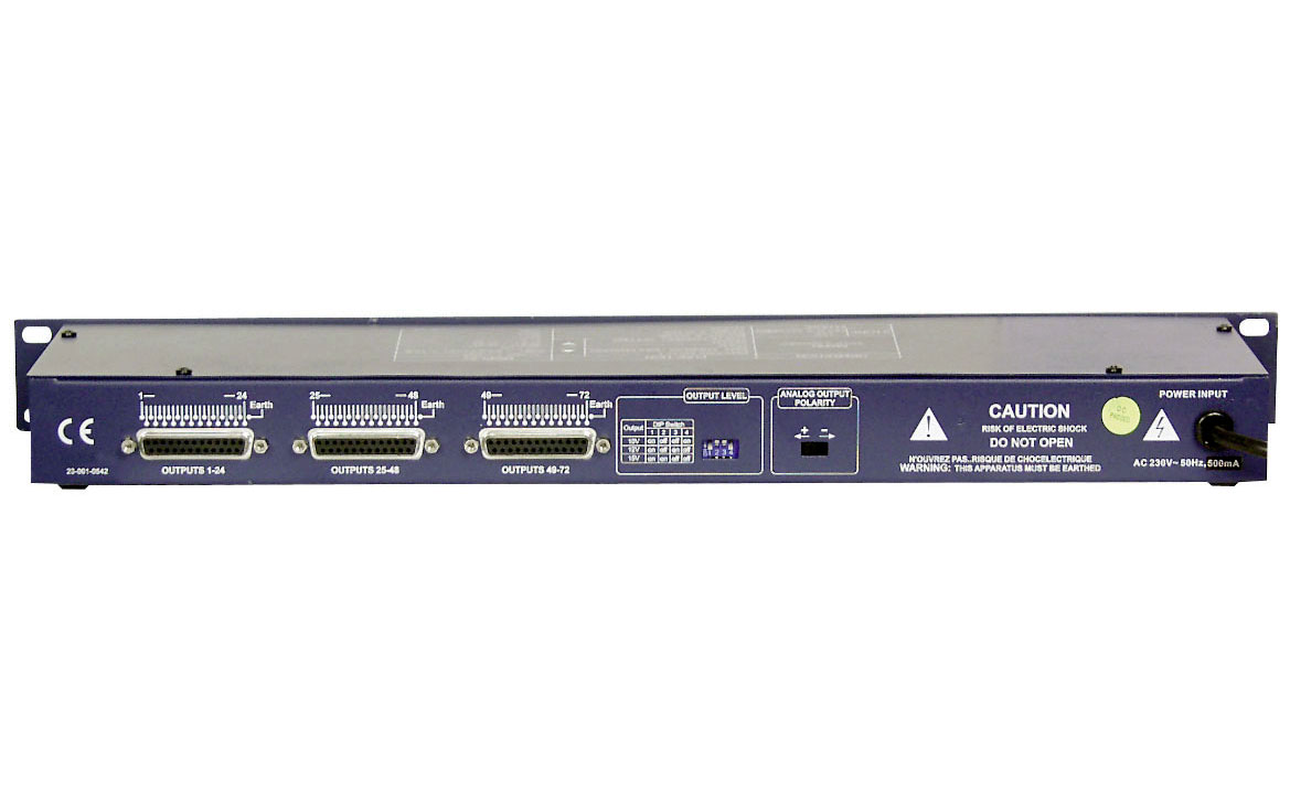 Showtec Multi Exchanger 72 Ch.Demultiplexer DMX/Analog 3 und 5 Pin XLR
