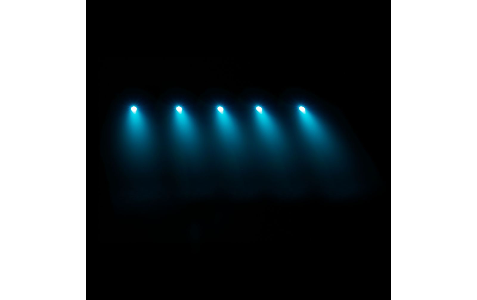 Cameo Q-Spot 15 RGBW Kompakter Spot mit 15W RGBW-LED in schwarzer Ausführung
