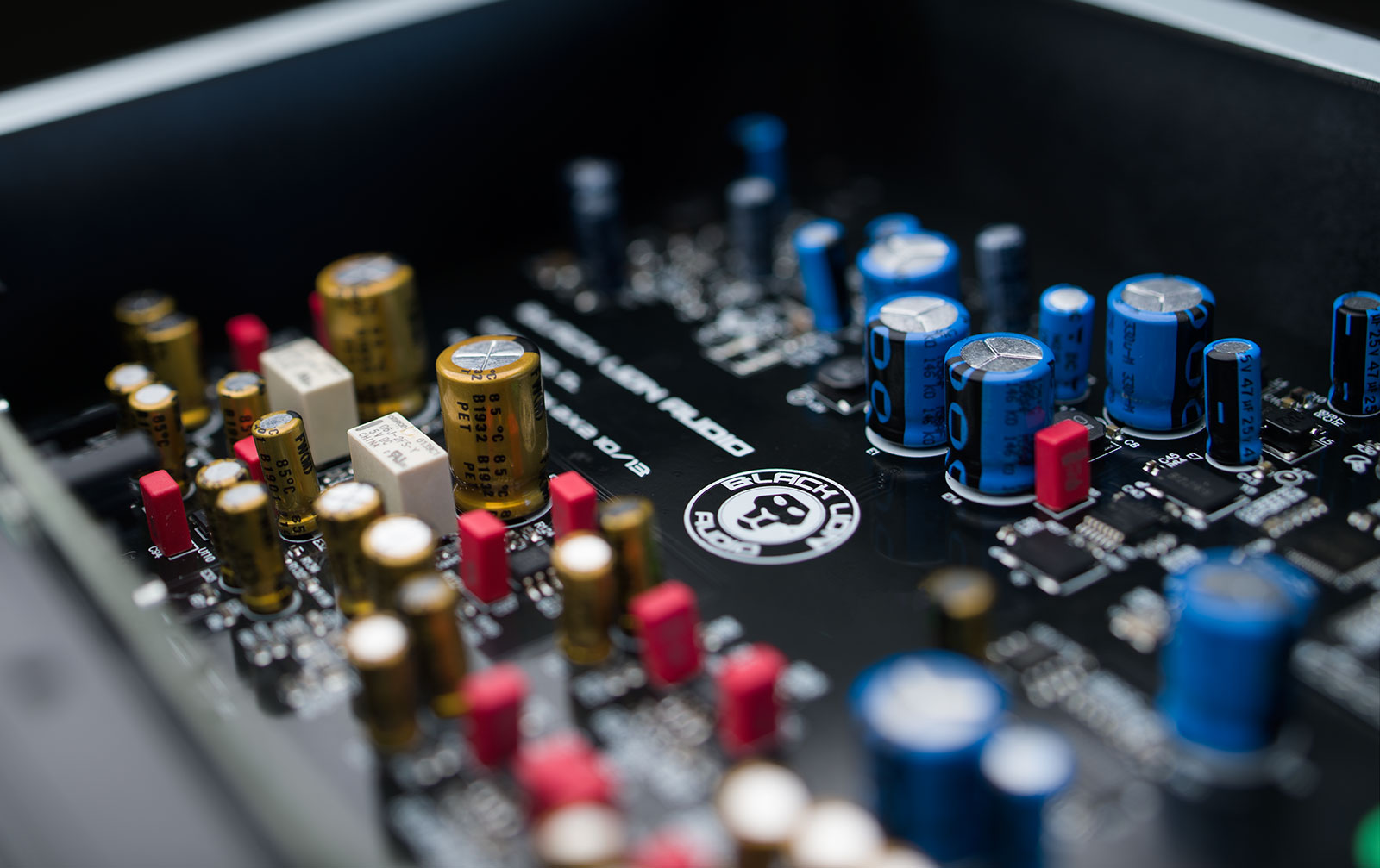 Black Lion Audio Revolution 2x2 USB 2 Audio-Interface