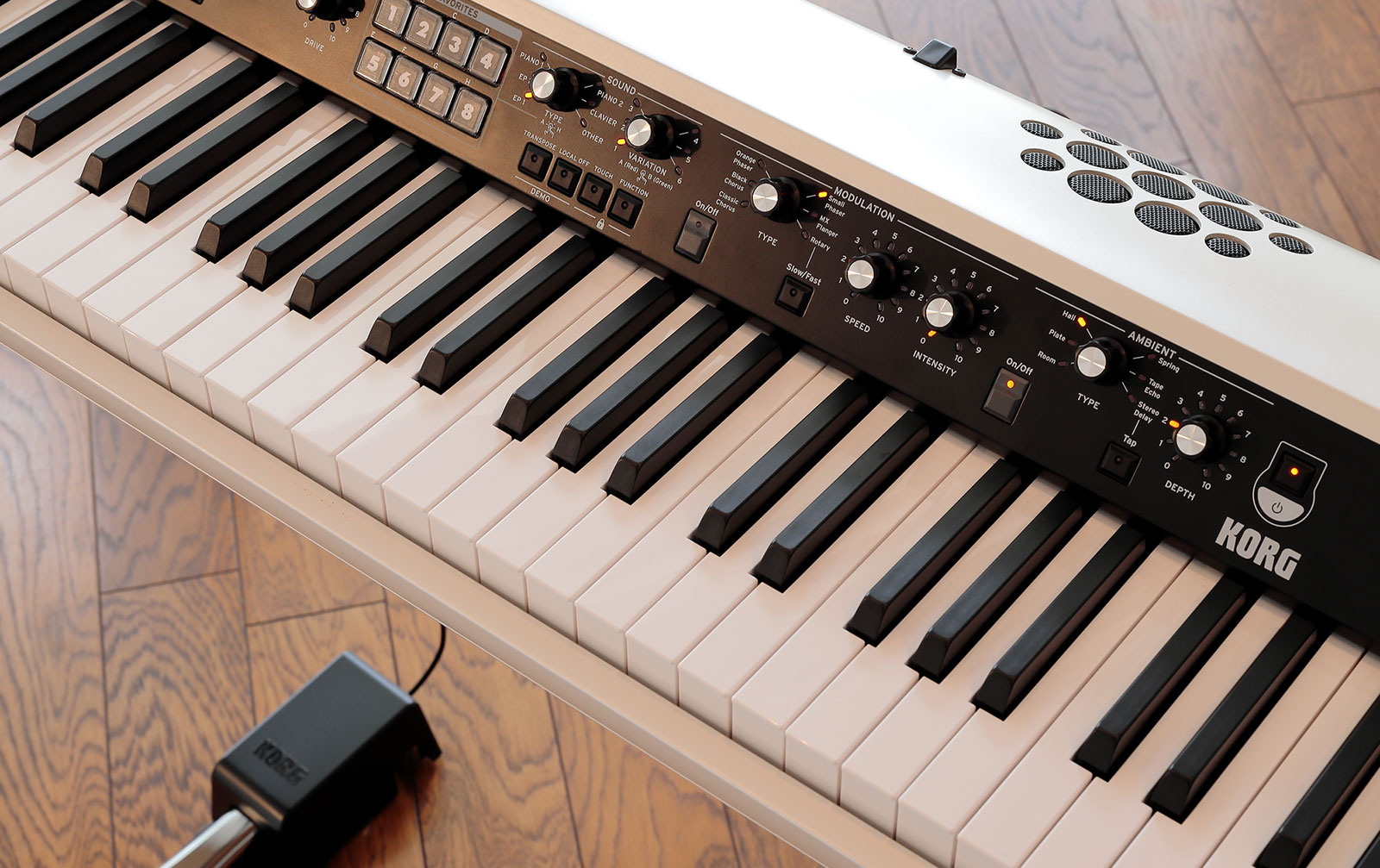 Korg SV2-88S Digitalpiano, weiß-metallic