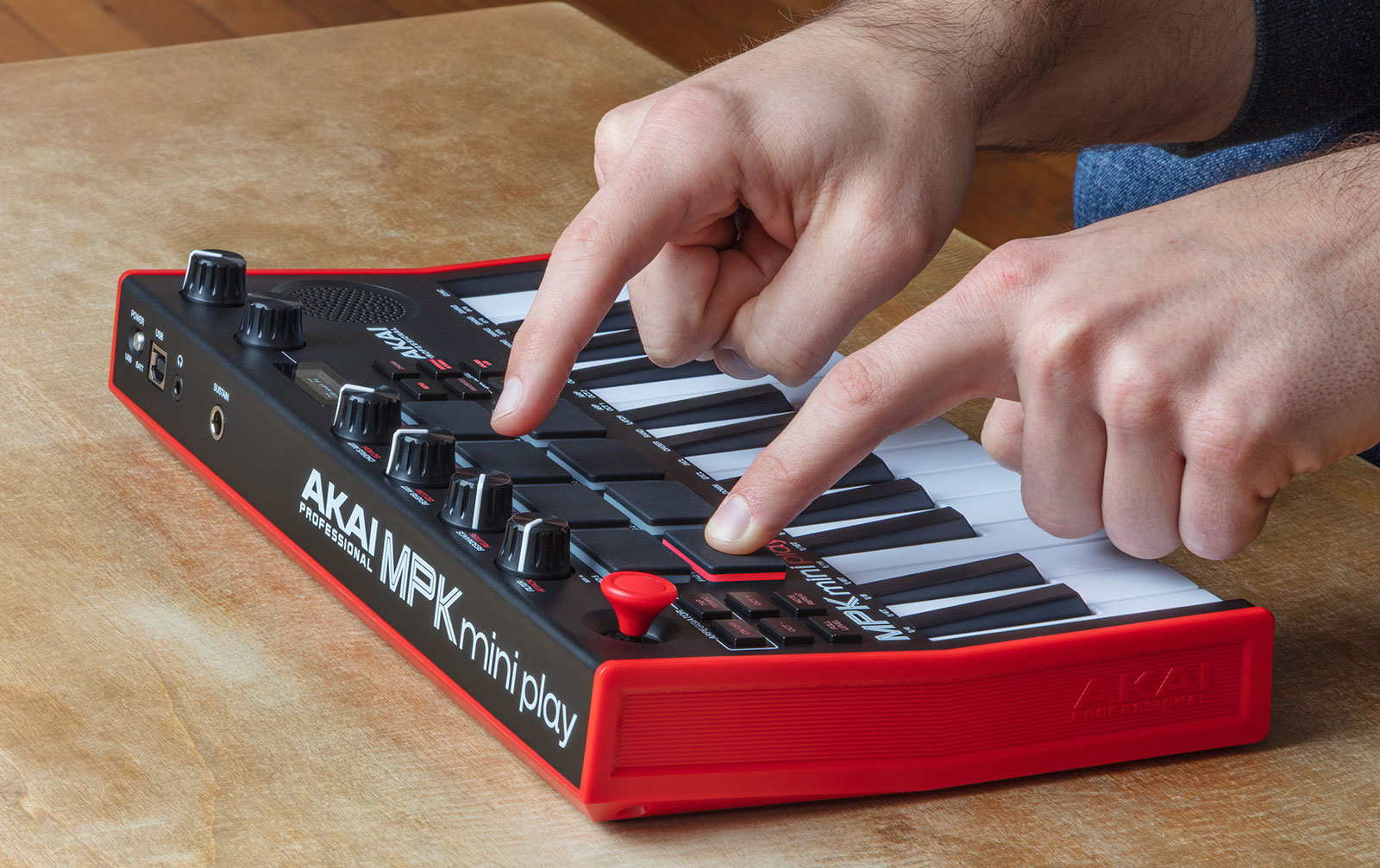 Akai Pro MPK Mini Play MK3