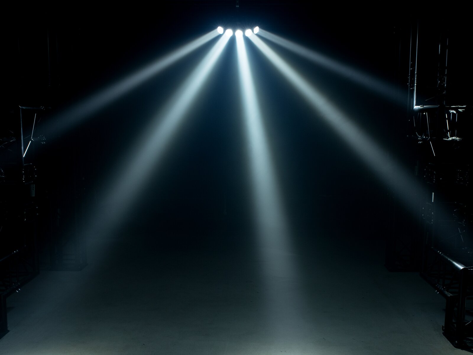 Eurolite LED SCY-500 CW Strahleneffekt