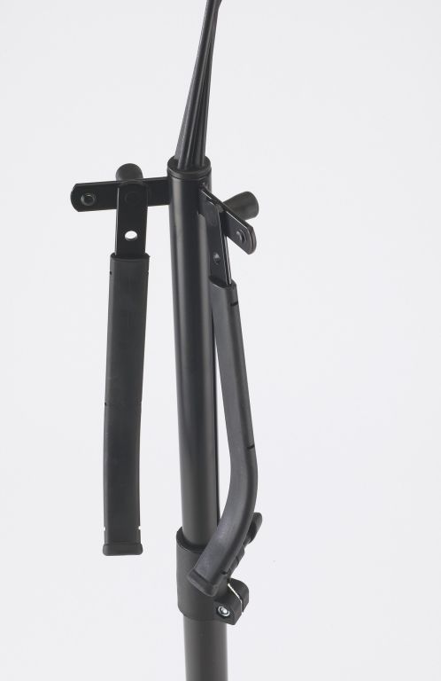 K&M 141/1 Celloständer, schwarz